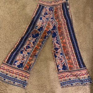 Adorable Romeo and Juliet  pattern pants
